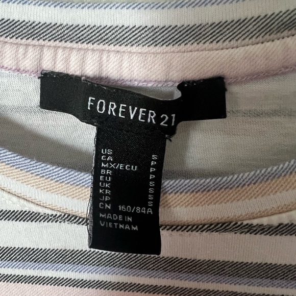 Forever 21 Striped Shirred Flounce Tee size S - Picture 4 of 5